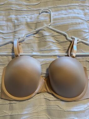 Victoria's Secret Strapless Push-up Bra